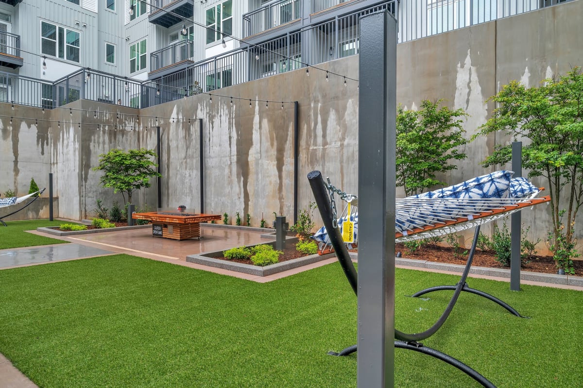 Luxury Apartments for Rent in Charlotte Alta West Morehead